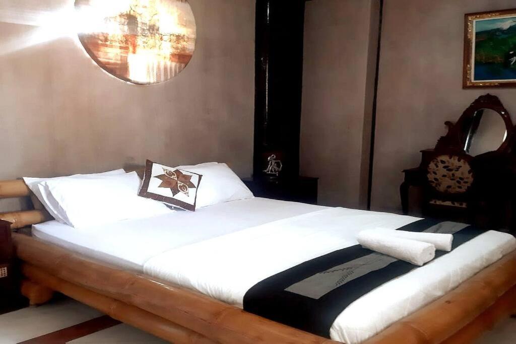 The Reinhold Guesthouse Bali Kerobokan  Exterior photo