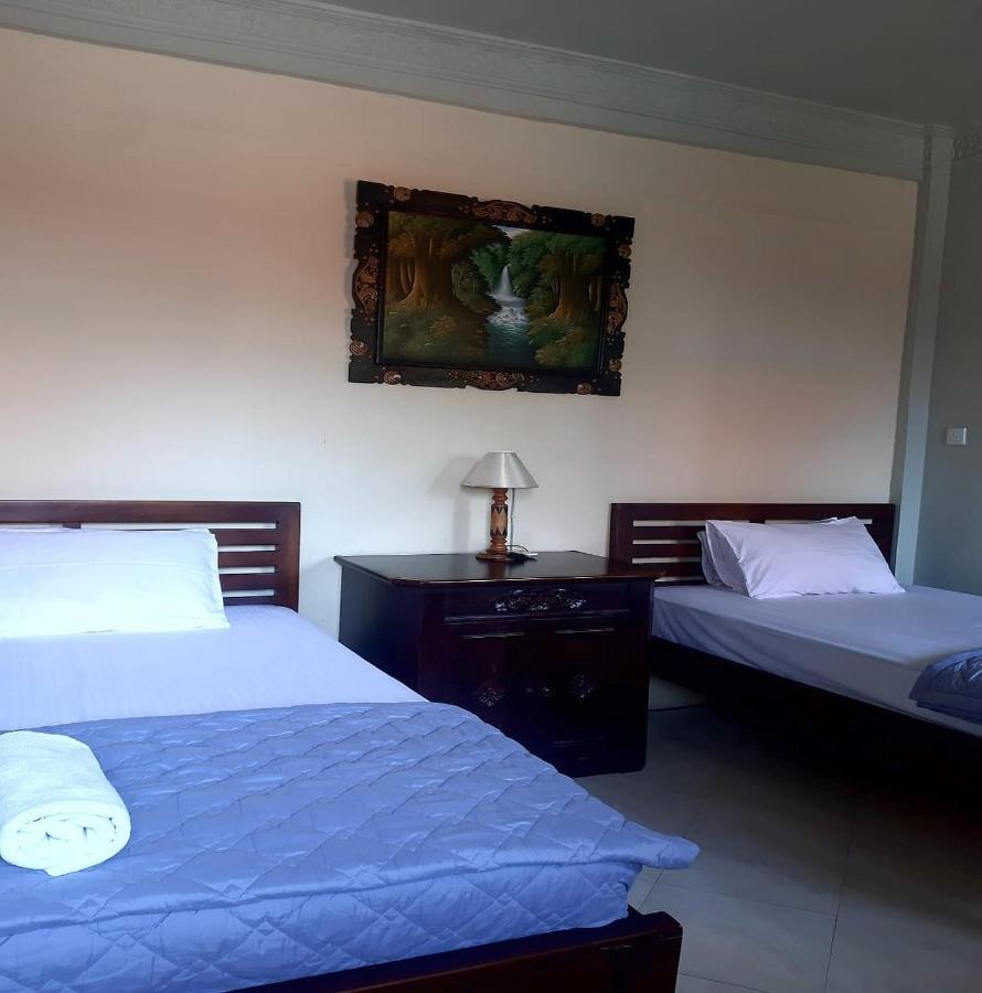 The Reinhold Guesthouse Bali Kerobokan  Exterior photo